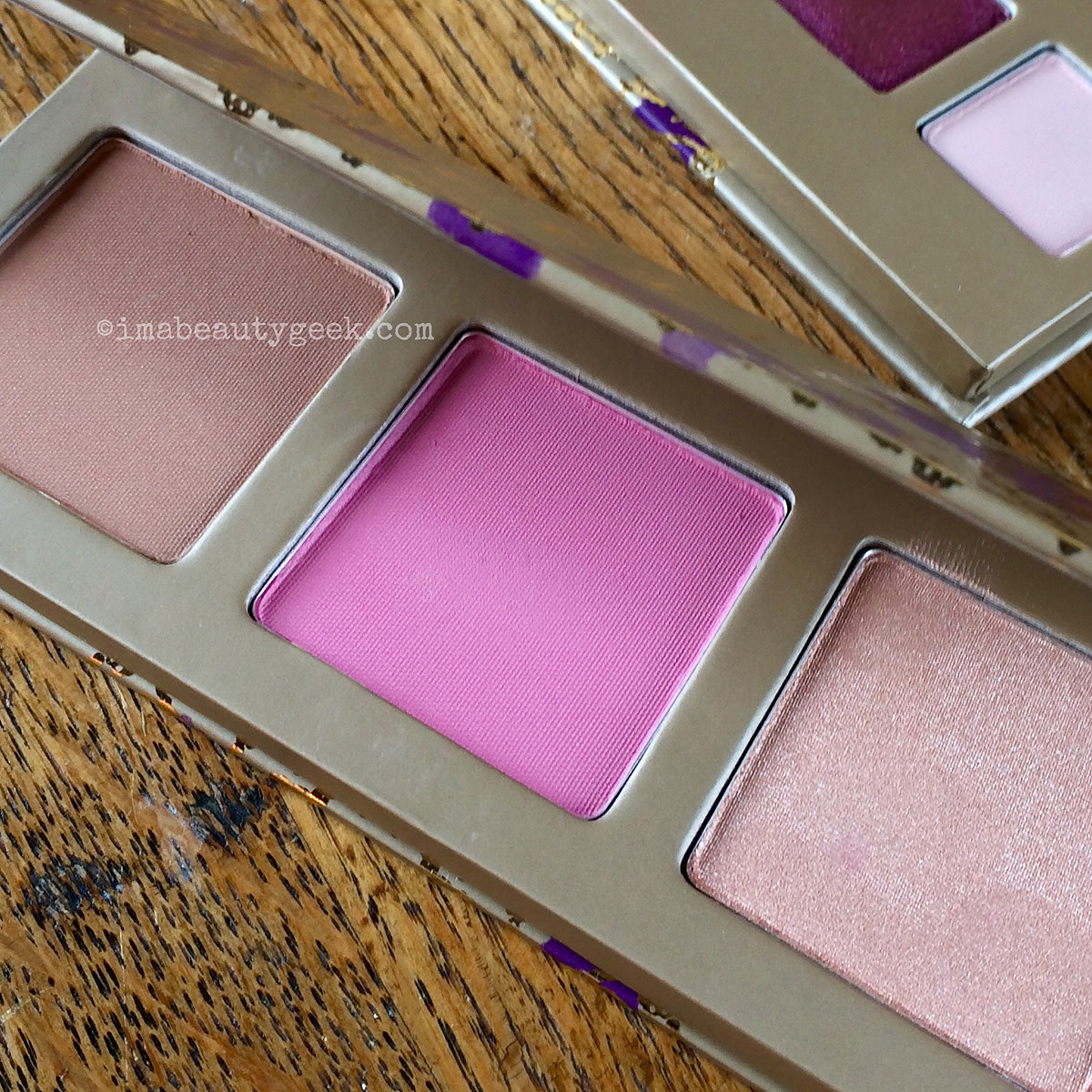 stila holiday 2015_sending my love gift set blush palette
