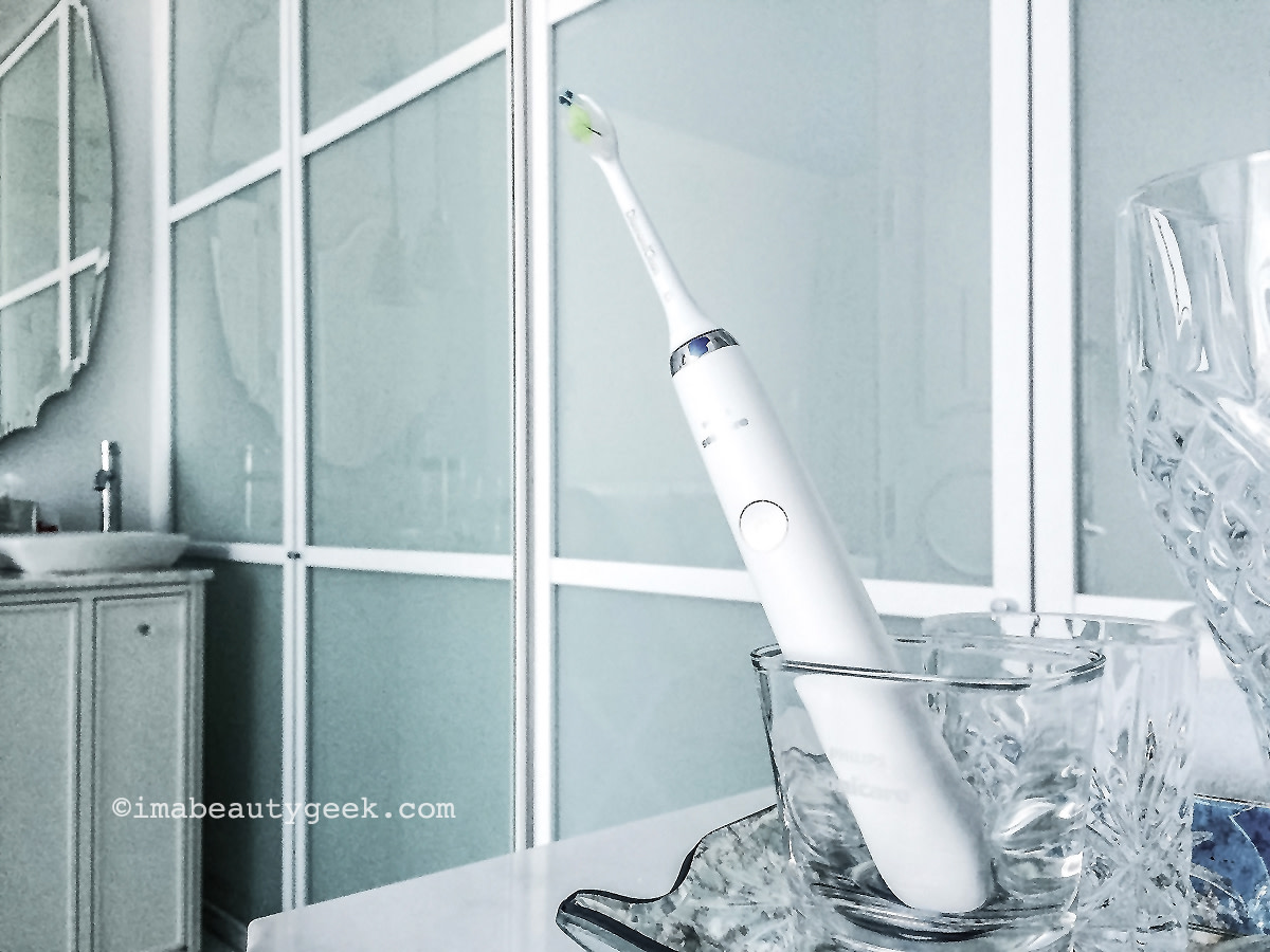 Philips Sonicare Diamondclean power toothbrush