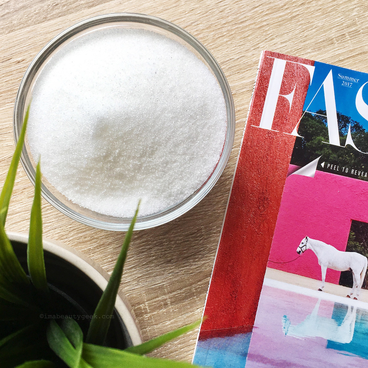 Granulated sugar: an easy, wallet-friendly body scrub