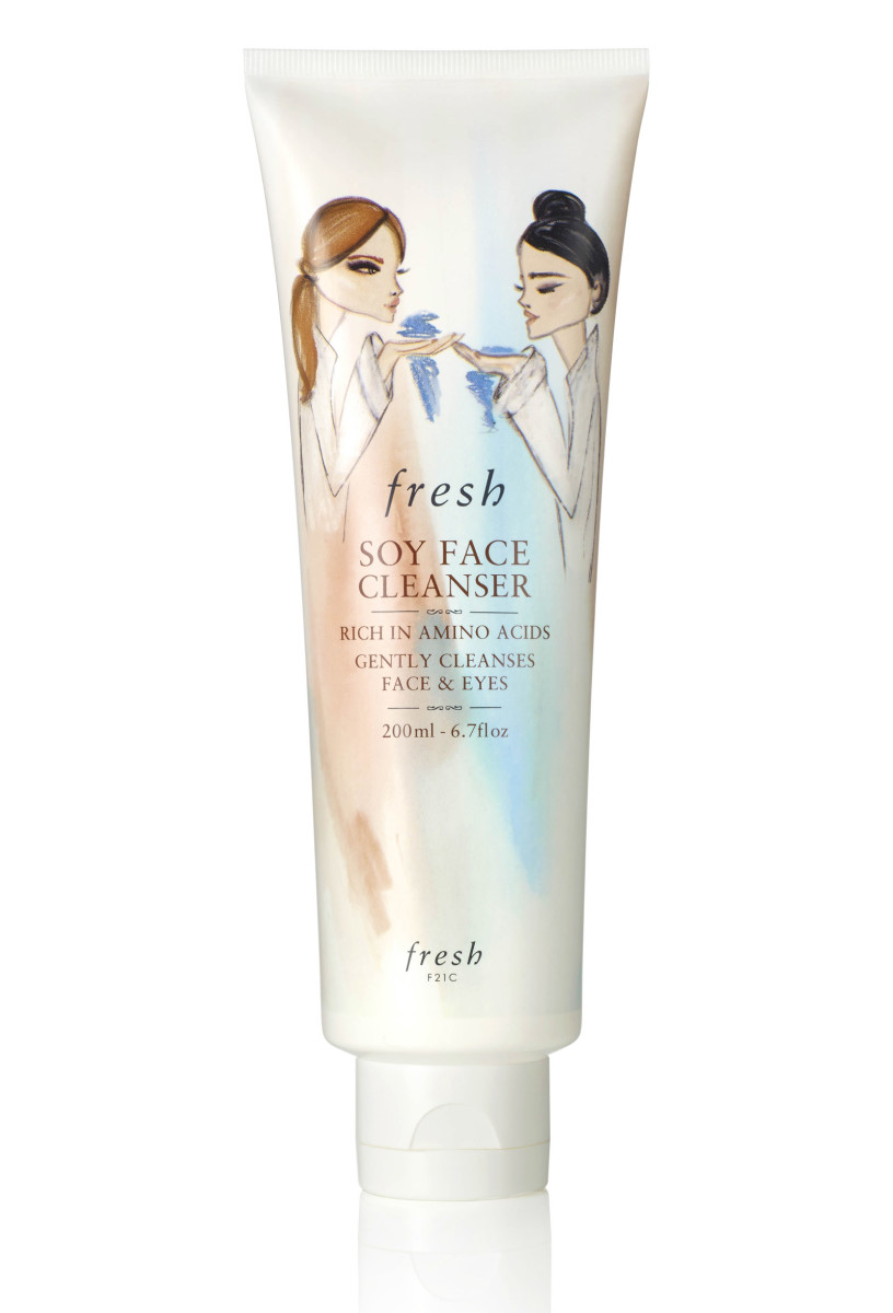 Limited-edition Fresh Soy Face Cleanser: actual size.* (*depending on the size of your monitor)