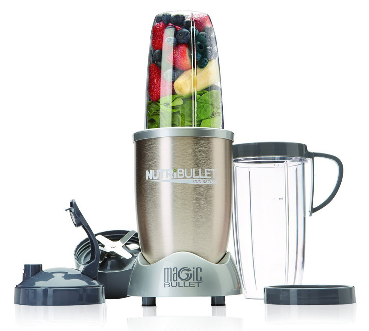 Save $40 on a Nutribullet 900 blender and accessories