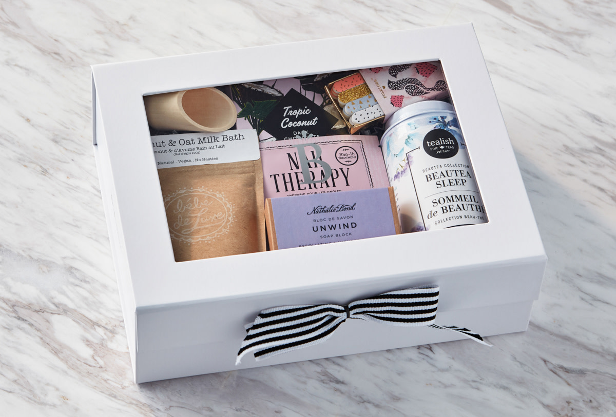 Baskits Unwind beauty box: 20% of each purchase in October goes toward the Canadian Cancer Society